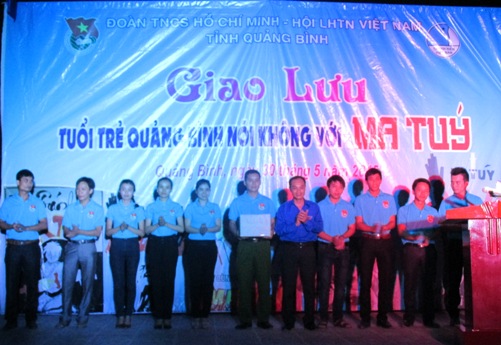 Ra mắt đội tuyên truyền phòng chống ma túy huyện Minh Hóa